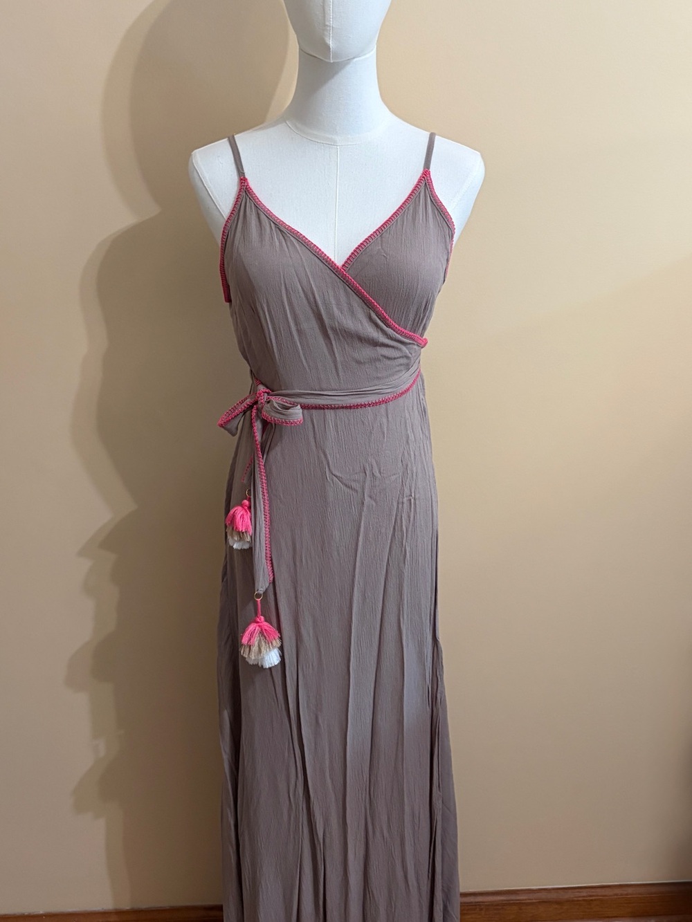 Trina Turk Brittany Maxi True Wrap Dress / Swim Cover-Up – Sandstone & Pink Sz M
